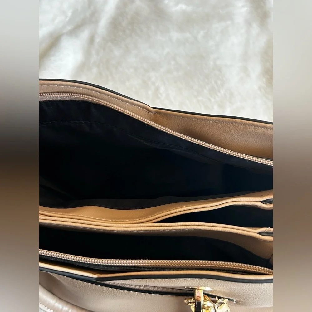 SiMYEER White And Tan Satchel